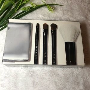 🚨SALE🚨 🆕 Bobbi Brown 5pc Mini Brush Set